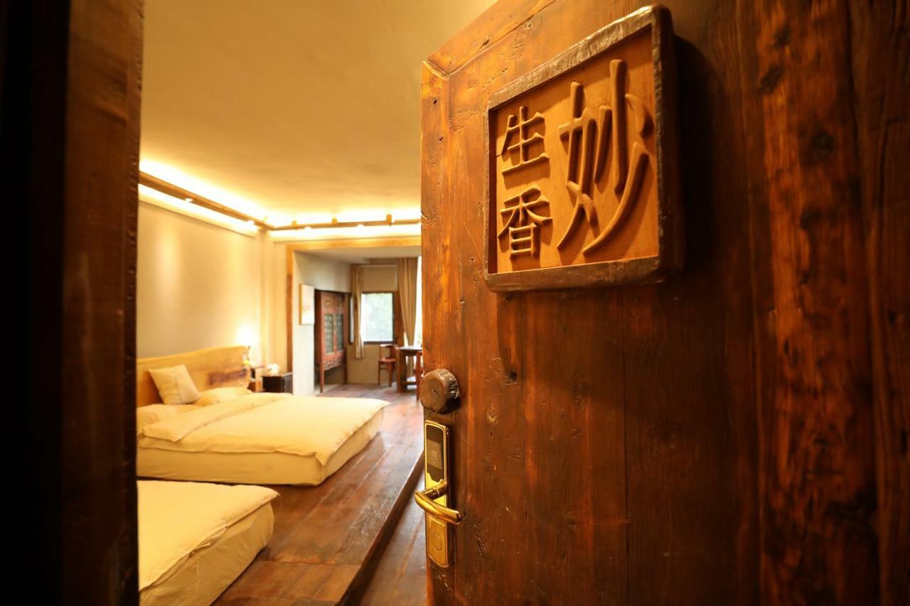 Yunlu Lianxin Guesthouse Jinghong Exteriör bild